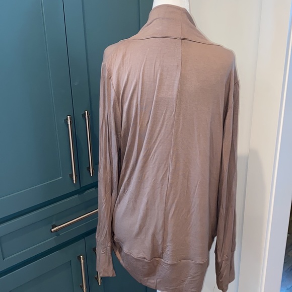 NWOT RDI Cocoon Open Cardigan in Taupe - Picture 5 of 7